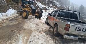 Antalya Büyükşehir Belediyesi Taşatan Yolunda Seferber Oldu: Mahsur Kalanlar Kurtarıldı