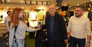 Başkan Çavuşoğlu'ndan Store Çıkarması